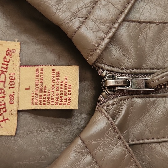 Large cropped jacket. - Picture 2 of 6